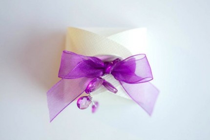 purple favours weddings